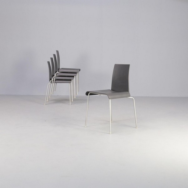 07300621zf Bandb Italia Uwe Fischer Tama Chair Dining Acrylic Metal Grey Set 8 Vintage Retro Design Barbmama 04 Master.jpg