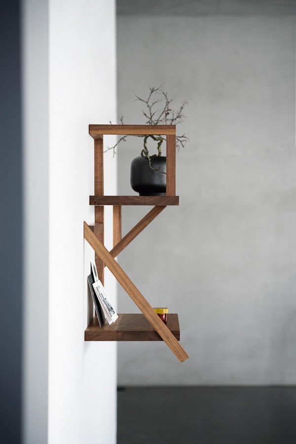 Classicon Taidgh Shelf B A Walnut Side Photo Hassos 2 1 Master.jpg