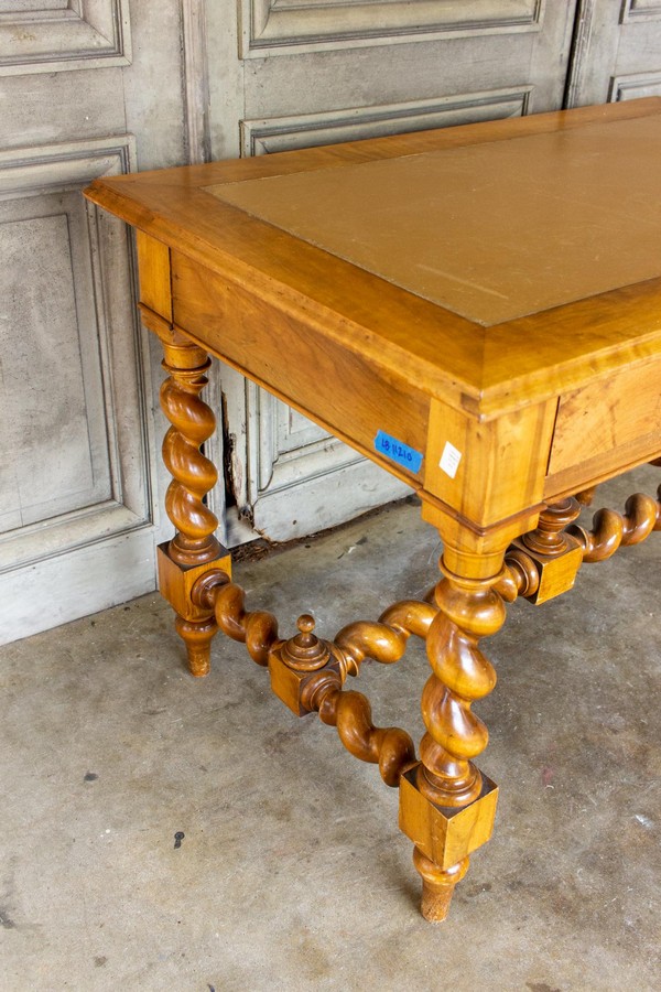 Lb 12021 11210 Barley Twist Desk With Leather Top 02 Master.jpg