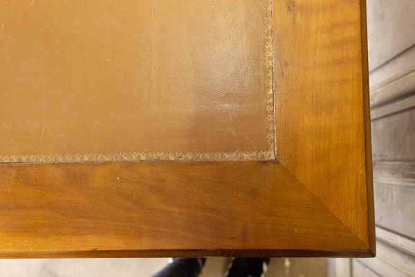 Lb 12021 11210 Barley Twist Desk With Leather Top 14 Master.jpg