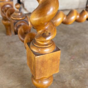 Lb 12021 11210 Barley Twist Desk With Leather Top 23 Master.jpg