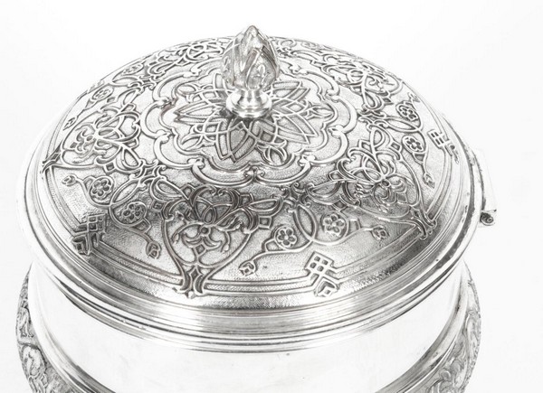 X0051 Antique Silver Plate Drum Biscuit Box Elkington And Co 19th Century 3 Master.jpg
