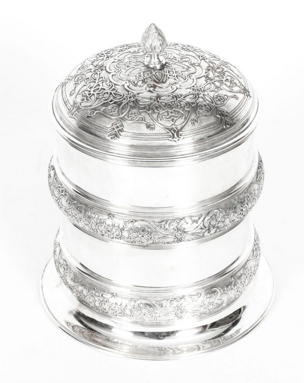 X0051 Antique Silver Plate Drum Biscuit Box Elkington And Co 19th Century 8 Master.jpg