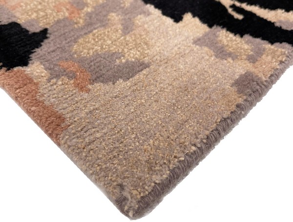 Corner Urban Modern Boutique Rug 60727 Nazmiyal Master.jpg